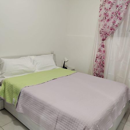 Lovely Appartment Near Como Casnate Con Bernate Ngoại thất bức ảnh